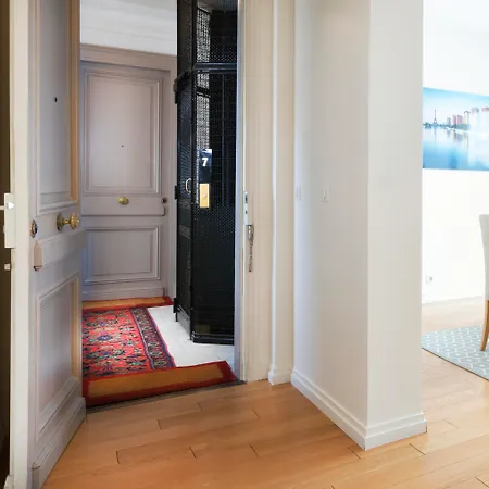 Résidence Charles Floquet Apartahotel 4*