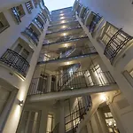 Apart Otel Charles Floquet