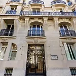 Charles Floquet Apart Otel 4*