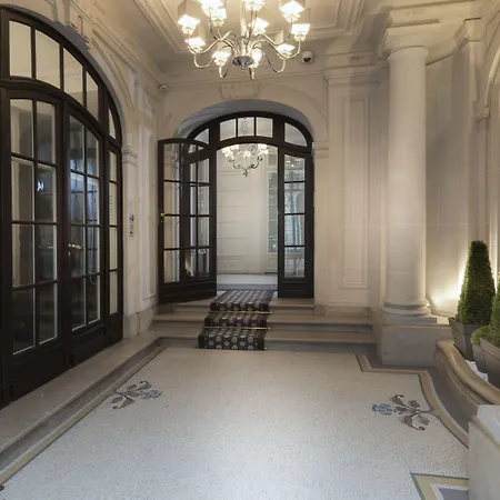 Charles Floquet Apartmanhotel 4*