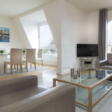 Charles Floquet Apartmanhotel