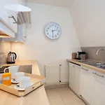 Hotel apartamentowy Charles Floquet 4*