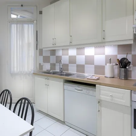 Aparthotel Charles Floquet 3*