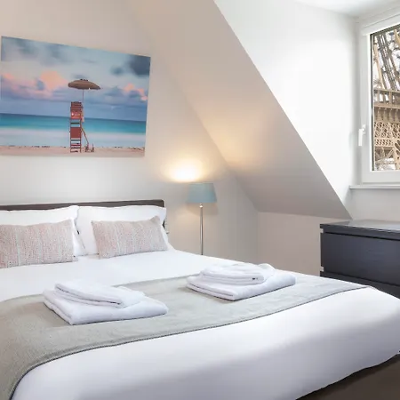 Charles Floquet Aparthotel 3*