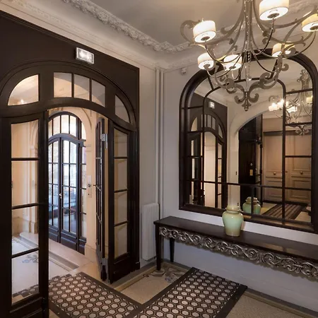 Résidence Charles Floquet 4* Paris