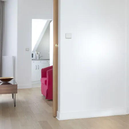 Apartmanhotel Charles Floquet 4*