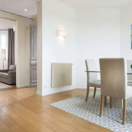 Charles Floquet Apartmanhotel Párizs
