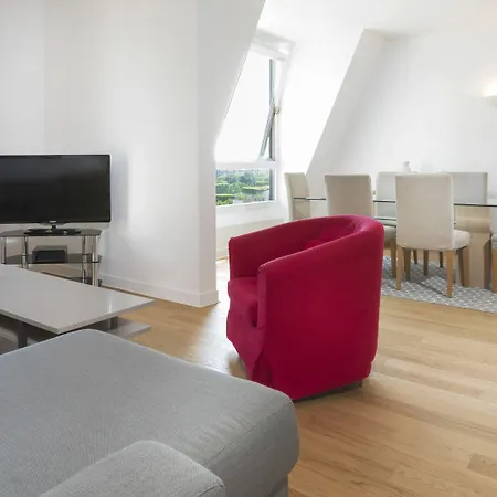 Lejlighedshotel Charles Floquet 4*