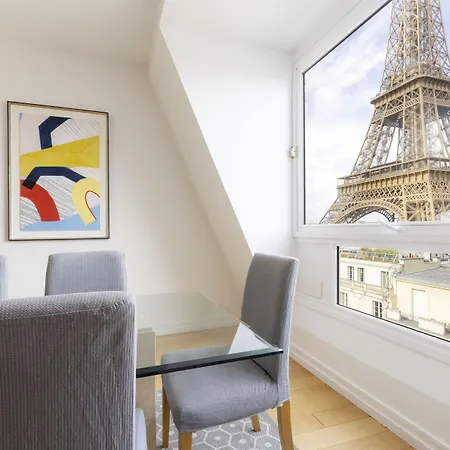 Charles Floquet 4* Paris