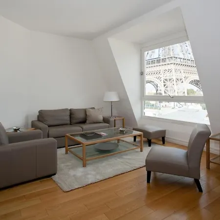 Charles Floquet 3* Paris