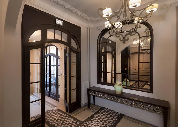 Résidence Charles Floquet 4* Paris